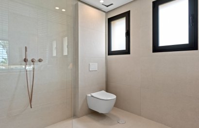 Resale - Apartment / flat - Estepoa - New Golden Mile