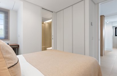 Resale - Apartment / flat - Estepoa - New Golden Mile