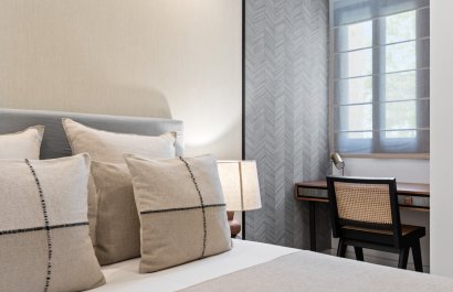 Resale - Apartment / flat - Estepoa - New Golden Mile