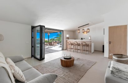 Resale - Villa - Estepoa - New Golden Mile