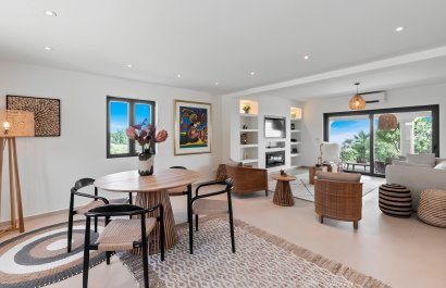 Resale - Villa - Estepoa - New Golden Mile