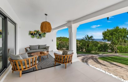 Resale - Villa - Estepoa - New Golden Mile