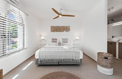 Resale - Villa - Estepoa - New Golden Mile