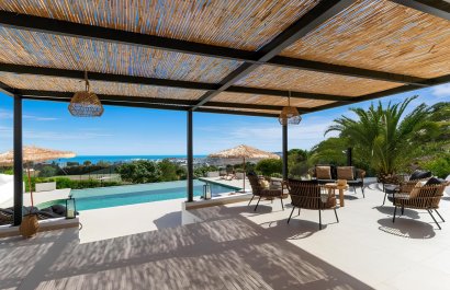 Resale - Villa - Estepoa - New Golden Mile
