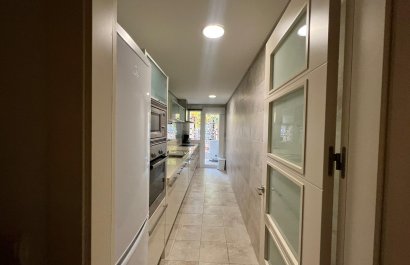 Resale - Apartment / flat - Marbella - Nueva Andalucía