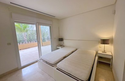 Resale - Apartment / flat - Marbella - Nueva Andalucía