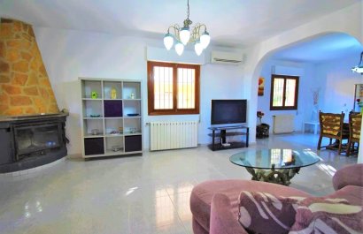 Resale - Villa - Orihuela Costa - Villamartín