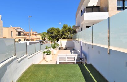 Resale - Villa - Orihuela Costa - Villamartín