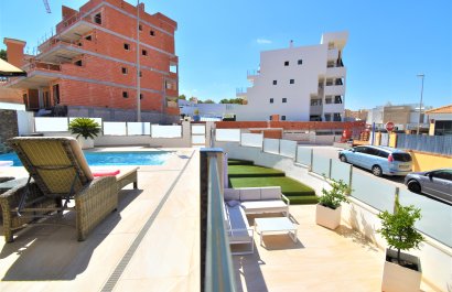 Resale - Villa - Orihuela Costa - Villamartín