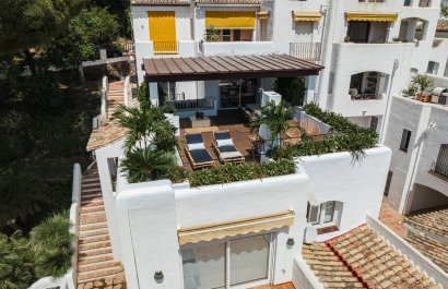 Resale - Apartment / flat - Benahavís - Puerto de los Almendros