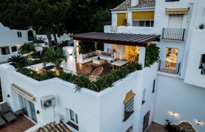 Resale - Apartment / flat - Benahavís - Puerto de los Almendros