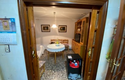 Resale - Apartment / flat - Sax