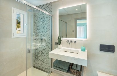 Resale - Villa - Marbella - Nueva Andalucía