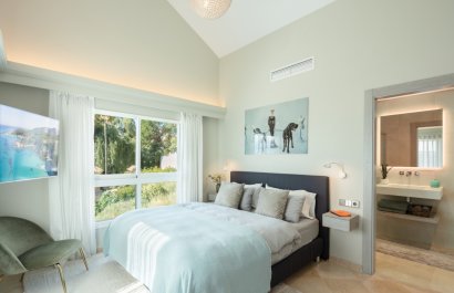 Resale - Villa - Marbella - Nueva Andalucía