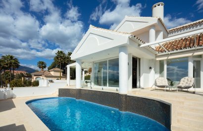 Resale - Villa - Marbella - Nueva Andalucía
