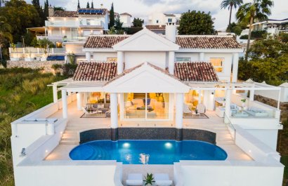 Resale - Villa - Marbella - Nueva Andalucía