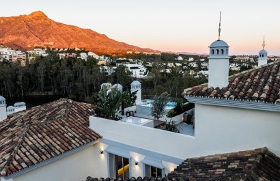 Resale - Villa - Marbella - Nueva Andalucía