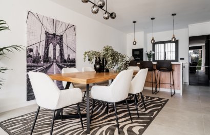 Resale - Townhouse / Duplex / Corner - Marbella - Nueva Andalucía