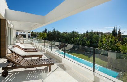 Resale - Villa - Marbella - Nueva Andalucía