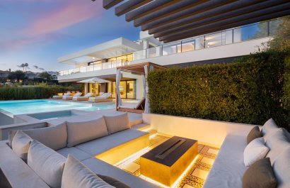 Resale - Villa - Marbella - Nueva Andalucía