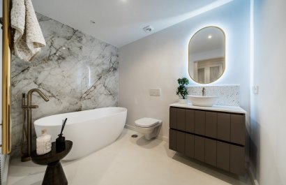 Resale - Apartment / flat - Benahavís - La Quinta