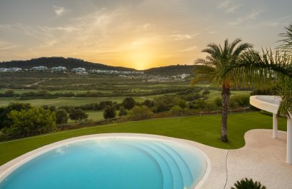 Resale - Villa - Malaga - Casares
