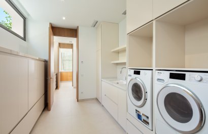 Resale - Villa - Malaga - Casares