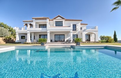 Resale - Villa - Estepoa - Los Flamingos