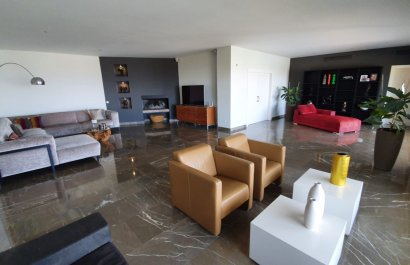 Resale - Villa - Estepoa - Los Flamingos