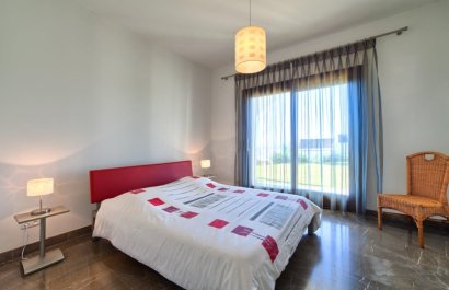 Resale - Villa - Estepoa - Los Flamingos