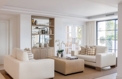 Resale - Villa - Marbella - Nueva Andalucía