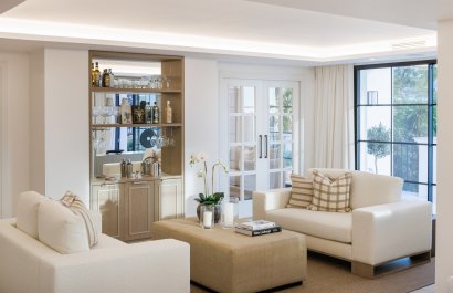 Resale - Villa - Marbella - Nueva Andalucía