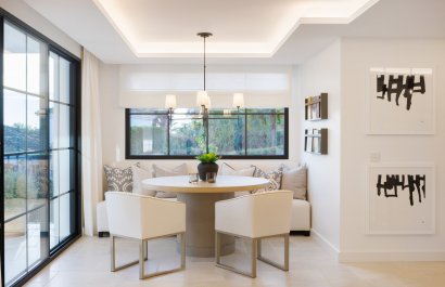 Resale - Villa - Marbella - Nueva Andalucía