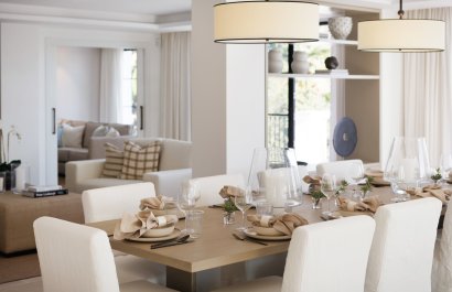 Resale - Villa - Marbella - Nueva Andalucía