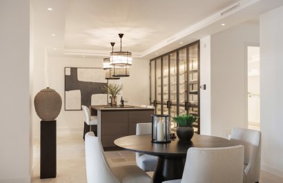 Resale - Villa - Marbella - Nueva Andalucía