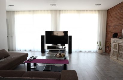 Resale - Villa - Torrevieia - Los Angeles