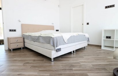 Resale - Villa - Torrevieia - Los Angeles