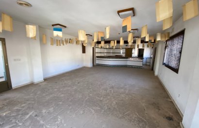 Resale - Townhouse / Duplex / Corner - Salinas