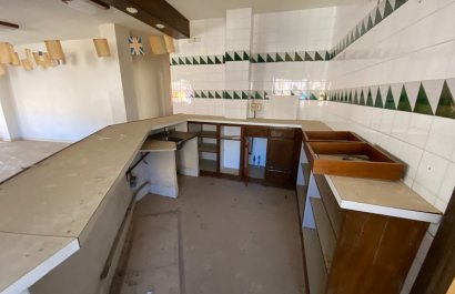 Resale - Townhouse / Duplex / Corner - Salinas