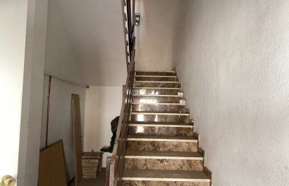 Resale - Townhouse / Duplex / Corner - Salinas