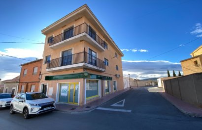 Resale - Townhouse / Duplex / Corner - Salinas