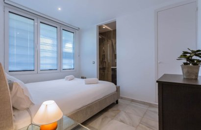 Resale - Apartment / flat - Marbella - Los Monteros