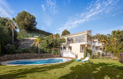 Resale - Villa - Estepoa - El Paraíso