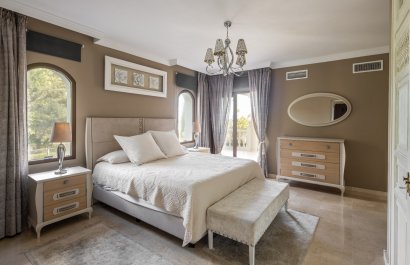 Resale - Villa - Estepoa - El Paraíso