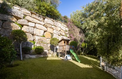 Resale - Villa - Estepoa - El Paraíso