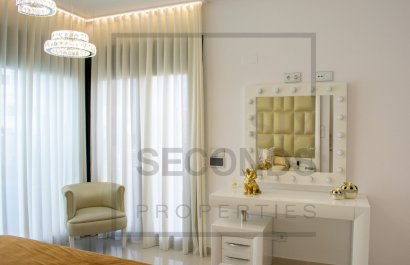 Resale - Villa - San Miguel de Salinas - Urbanizaciones