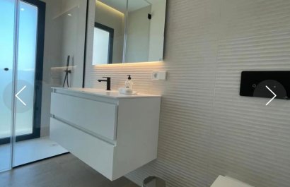 Resale - Apartment / flat - Orihuela - Las Colinas golf