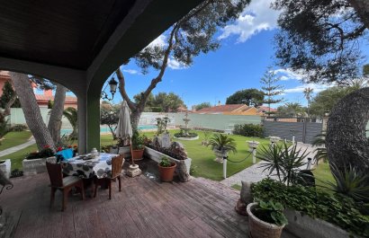 Resale - Villa - Orihuela Costa - Campoamor