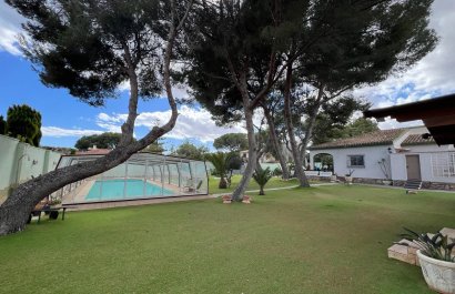 Resale - Villa - Orihuela Costa - Campoamor