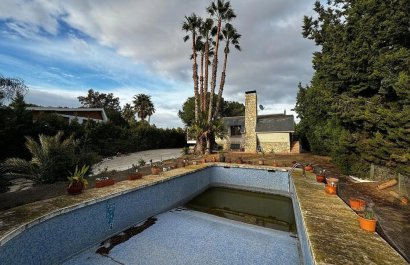 Resale - Villa - Elda